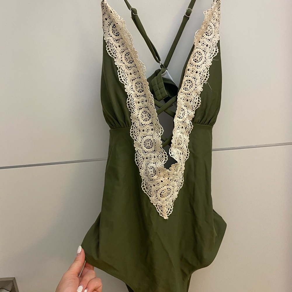 Adorable bathing suit!
